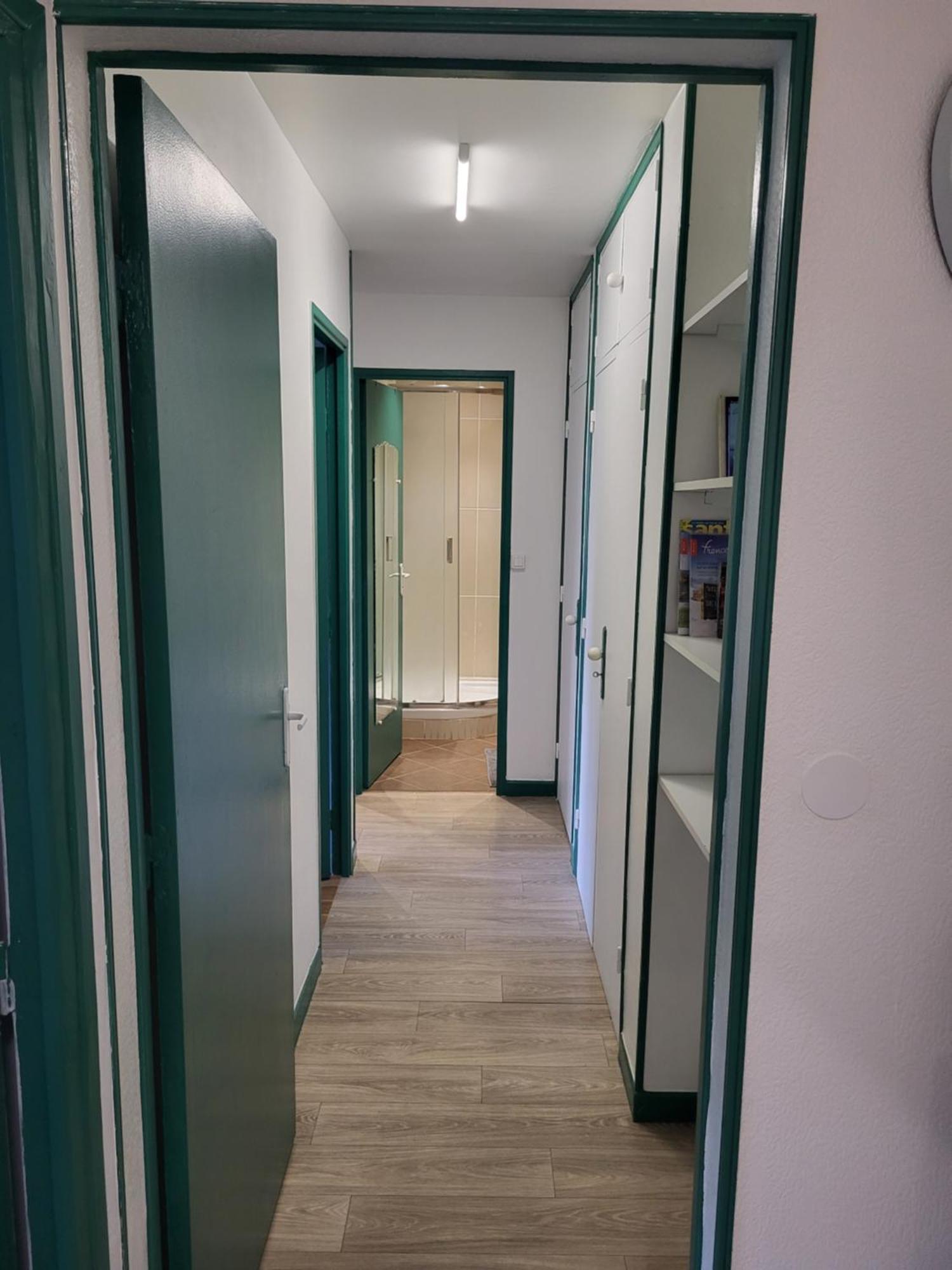Private Room-3 In Hannana Apartment- 2 Min Walk To Tram 12 Min To Nice Train Station 15 Min To Massena Place ニース エクステリア 写真